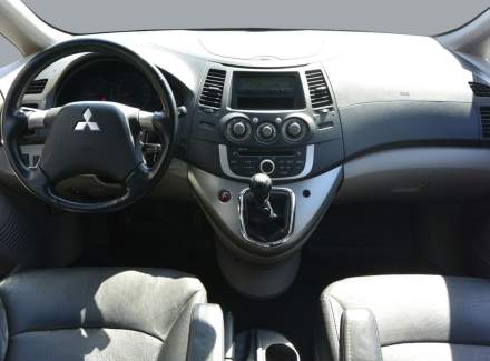 Mitsubishi - Grandis
