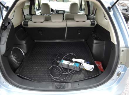 Mitsubishi - Outlander