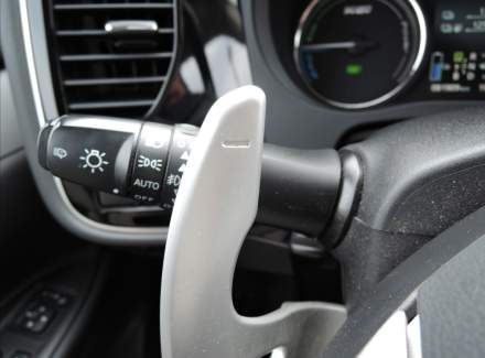 Mitsubishi - Outlander