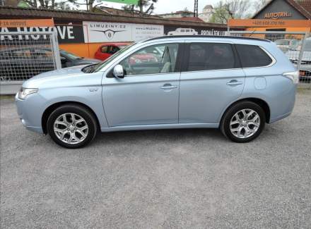 Mitsubishi - Outlander