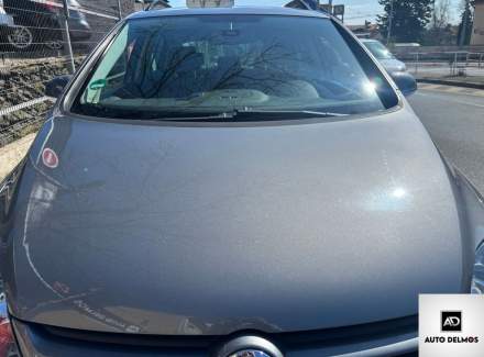 Volkswagen - Golf