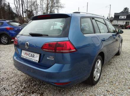Volkswagen - Golf