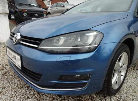 Volkswagen - Golf