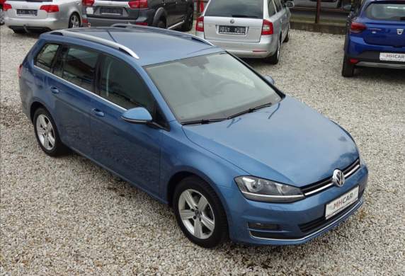 Volkswagen - Golf