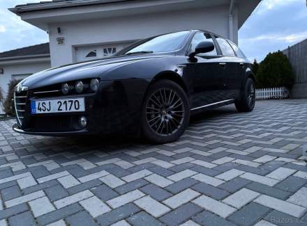 Alfa Romeo - 159
