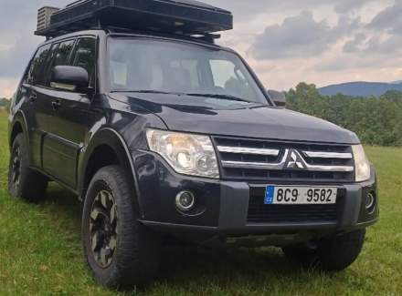 Mitsubishi - Pajero