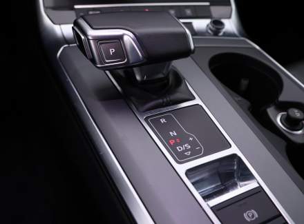 Audi - A6