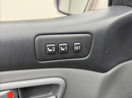 Toyota - Land Cruiser