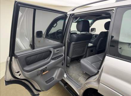 Toyota - Land Cruiser