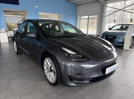 Tesla - Model 3