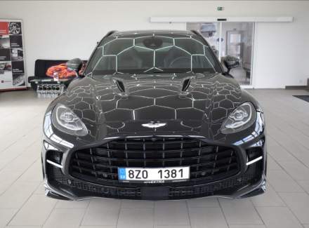 Aston Martin - DBX