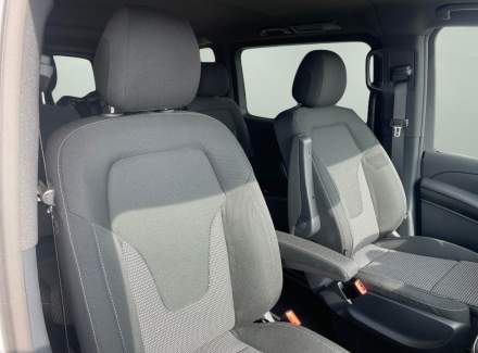 Mercedes-Benz - V-class