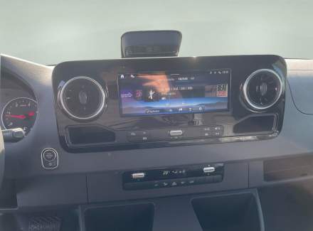 Mercedes-Benz - Sprinter