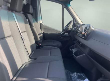 Mercedes-Benz - Sprinter