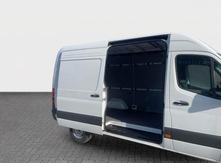 Mercedes-Benz - Sprinter