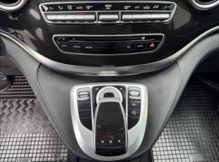 Mercedes-Benz - V-class