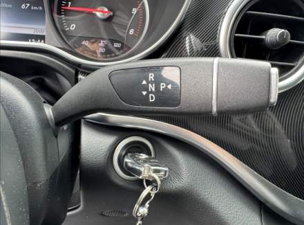 Mercedes-Benz - V-class