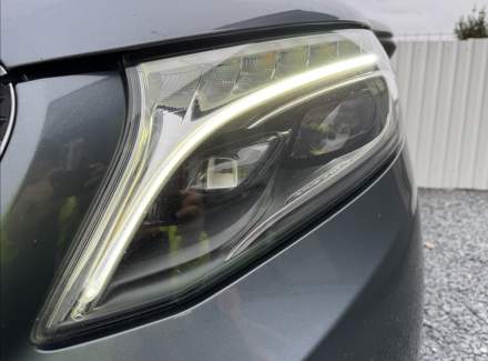 Mercedes-Benz - V-class