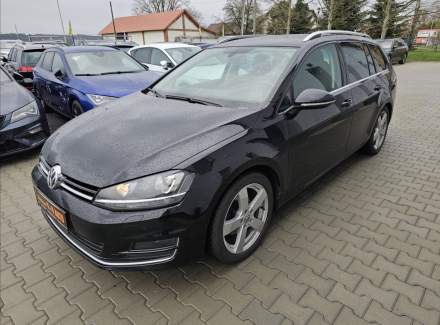 Volkswagen - Golf