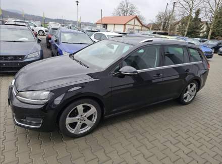 Volkswagen - Golf