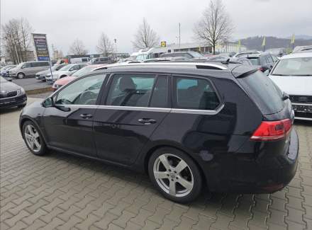 Volkswagen - Golf
