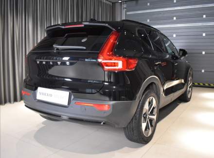 Volvo - XC40
