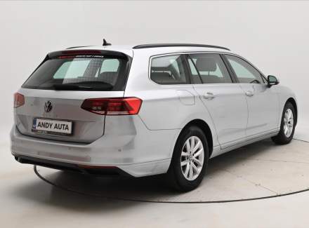Volkswagen - Passat