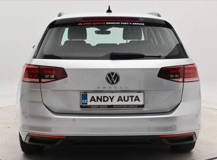 Volkswagen - Passat