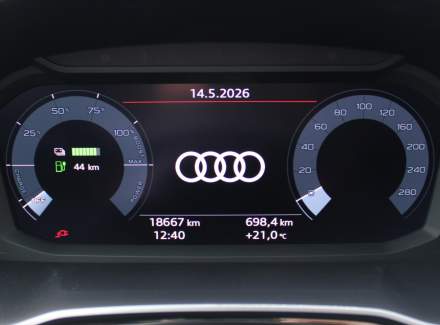 Audi - Q3