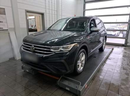 Volkswagen - Tiguan