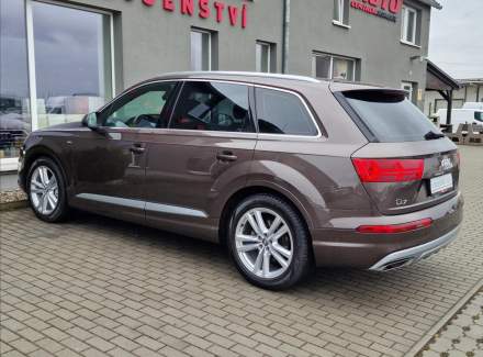 Audi - Q7