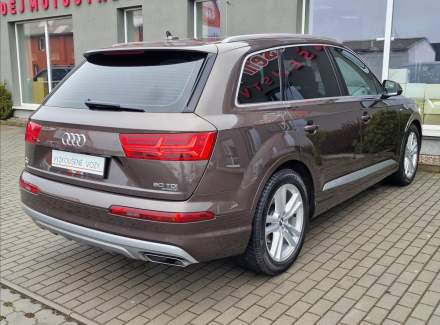 Audi - Q7