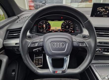 Audi - Q7