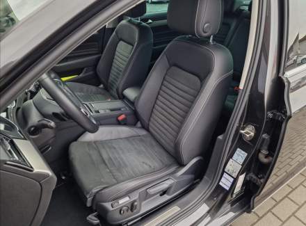Volkswagen - Passat