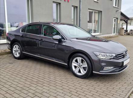Volkswagen - Passat