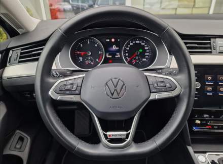 Volkswagen - Passat