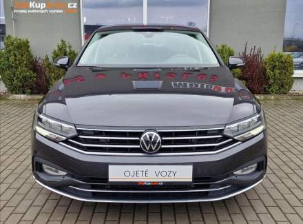 Volkswagen - Passat