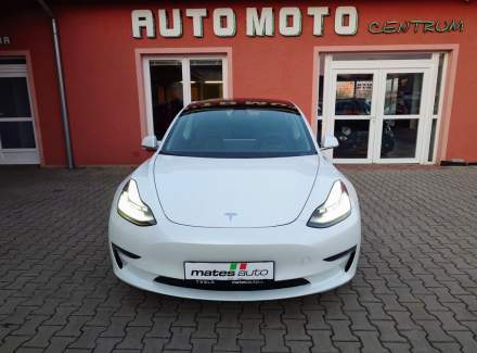 Tesla - Model 3
