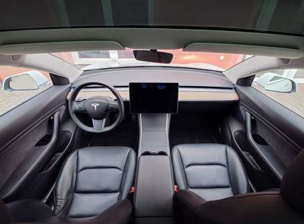 Tesla - Model 3