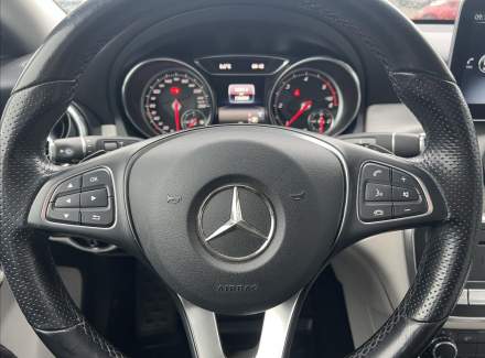 Mercedes-Benz - CLA