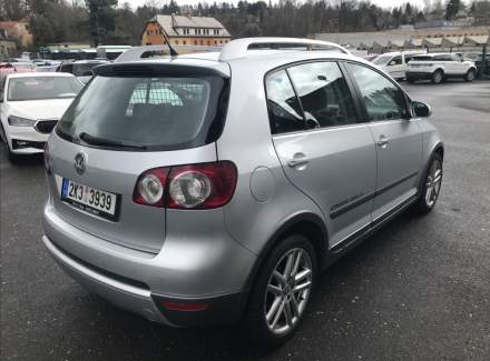Volkswagen - Golf