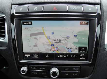 Volkswagen - Touareg