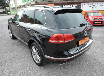 Volkswagen - Touareg