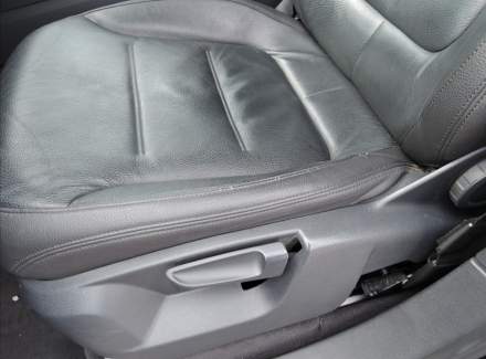 Volkswagen - Touareg