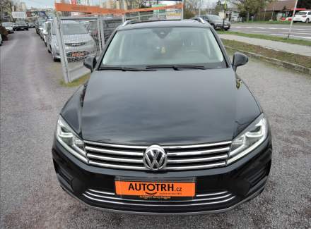 Volkswagen - Touareg