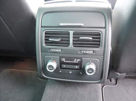 Volkswagen - Touareg