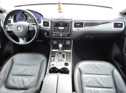 Volkswagen - Touareg