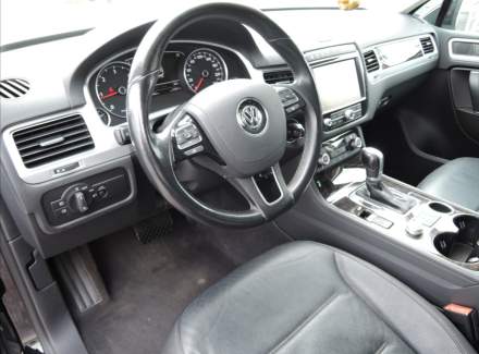 Volkswagen - Touareg