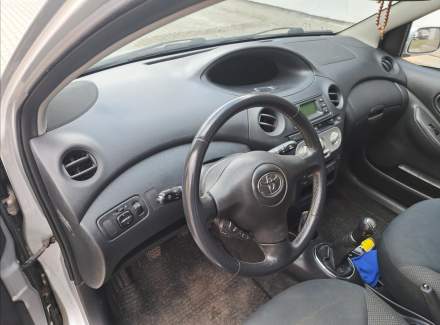Toyota - Yaris