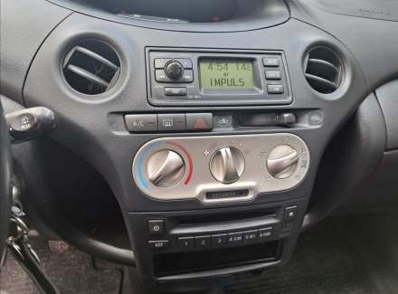 Toyota - Yaris